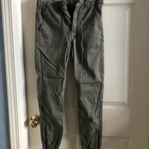 Olive green cuffed ankle pants